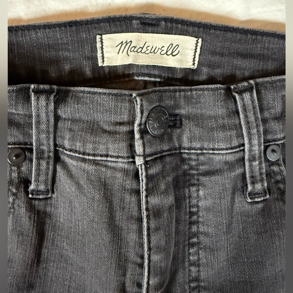 Madewell 9” High Rise Skinny Jeans in Black Sea 29 Tall - Picture 6 of 13